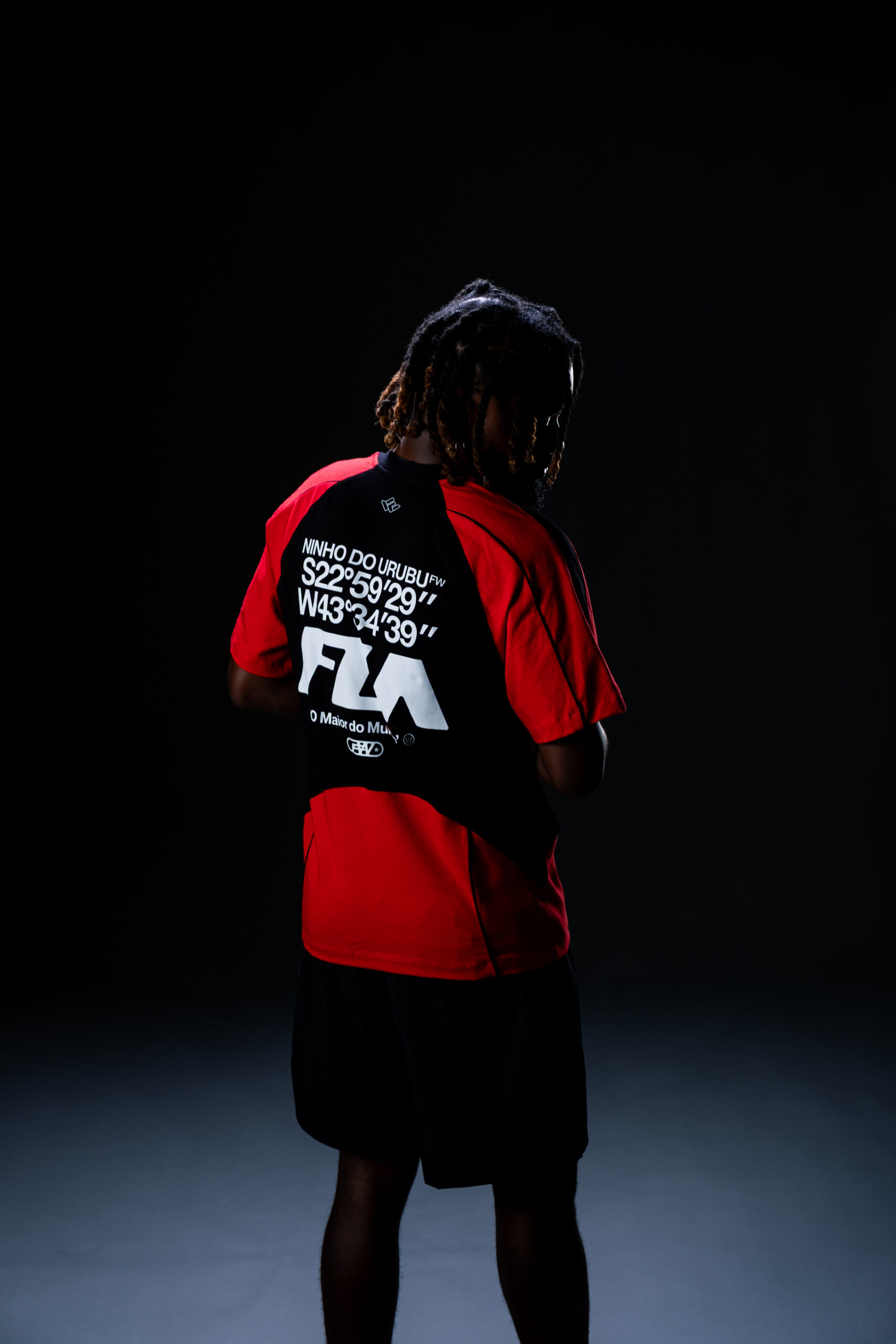 Camiseta Comfort Fit – Ninho do Urubu
